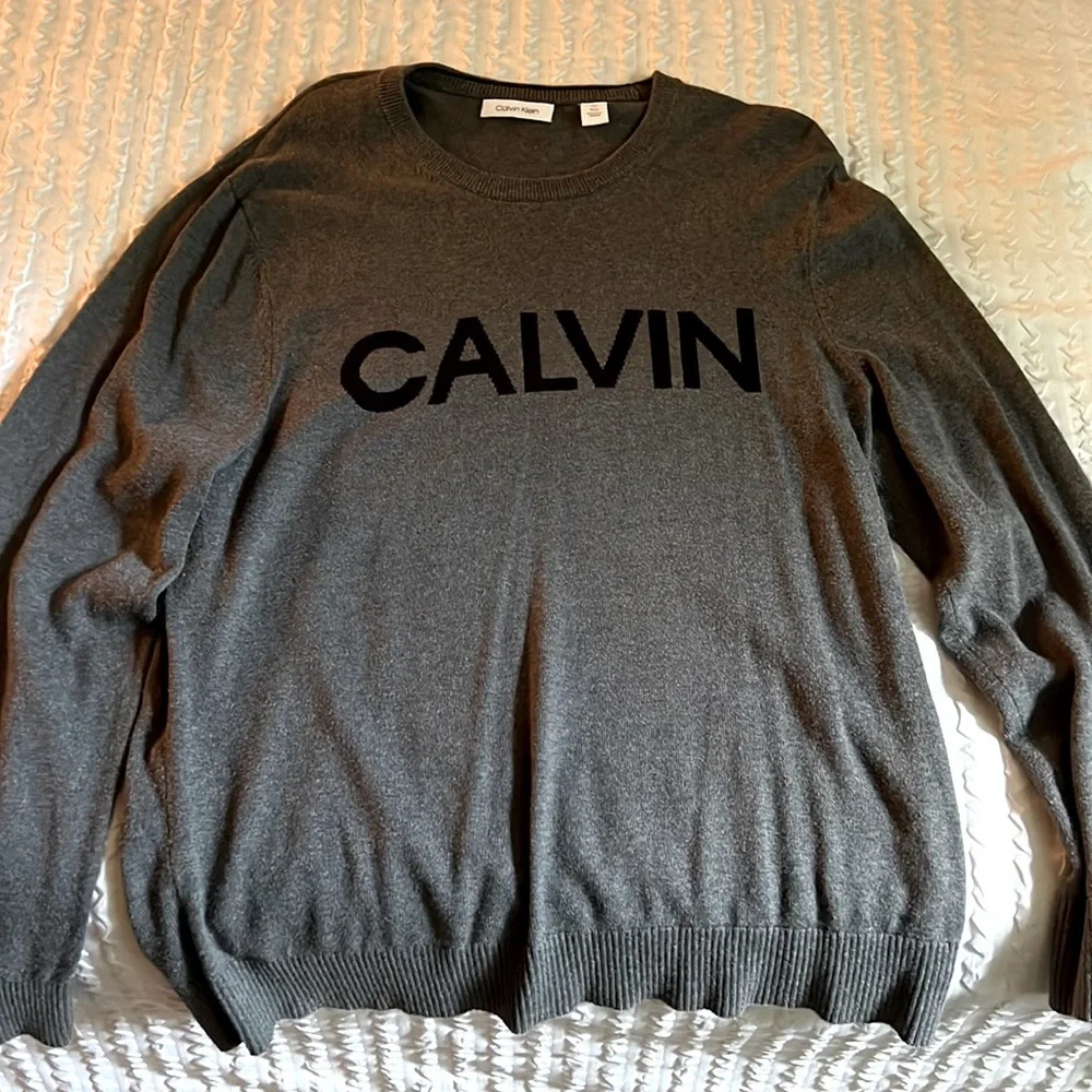 Calvin Klein Lightweight Sweater - Picture 1 of 4
